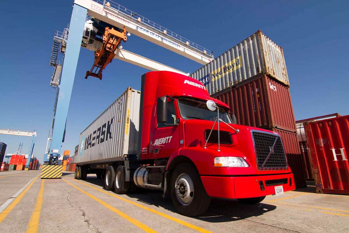 Intermodal rail yard